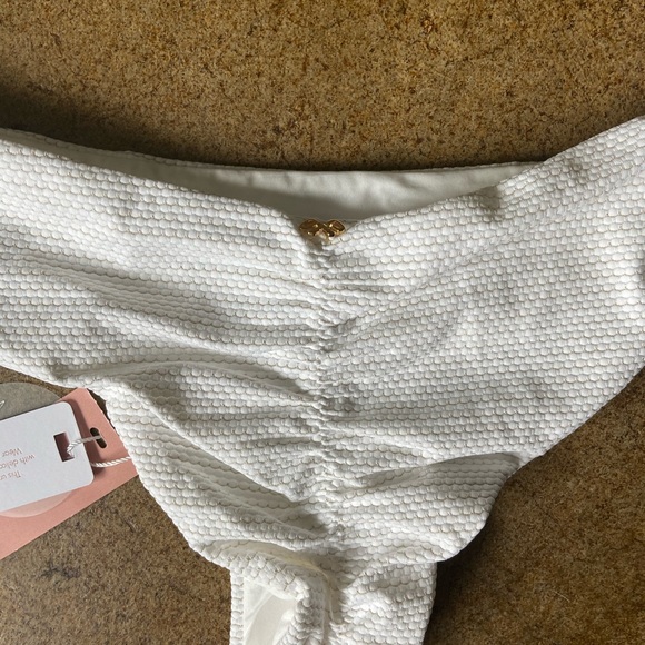 FINAL PRICE NWT Pilyq Monroe White Gold Bikini Bottoms Medium - Picture 6 of 7